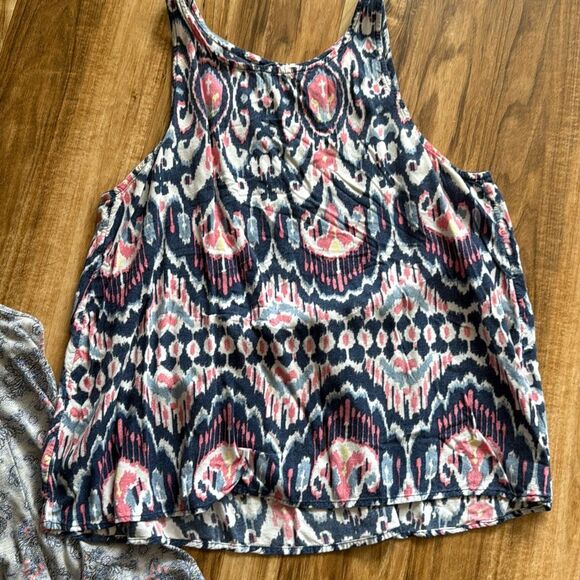 Abercrombie & AE High Neck Tank Bundle Size M - Picture 4 of 12